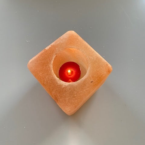 Cube Himalaya salt lysestage – Naturlig stemning & varm glød til dit hjem