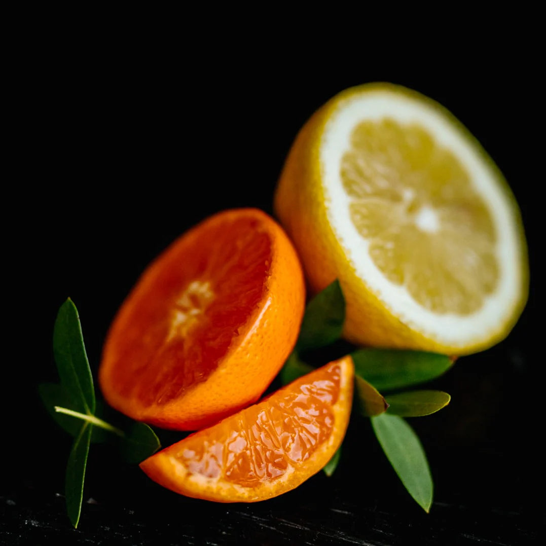 En frisk shampoo bar med Citrus Yao & Rice Water, der dybderenser, styrker håret og giver naturlig volumen med silkeblød finish.