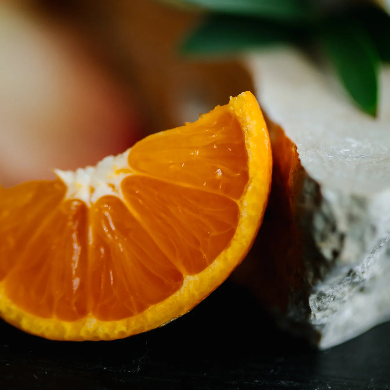 En frisk og plejende conditioner bar med Citrus Zest & Rice Water, der giver håret volumen, styrke og en silkeblød finish.