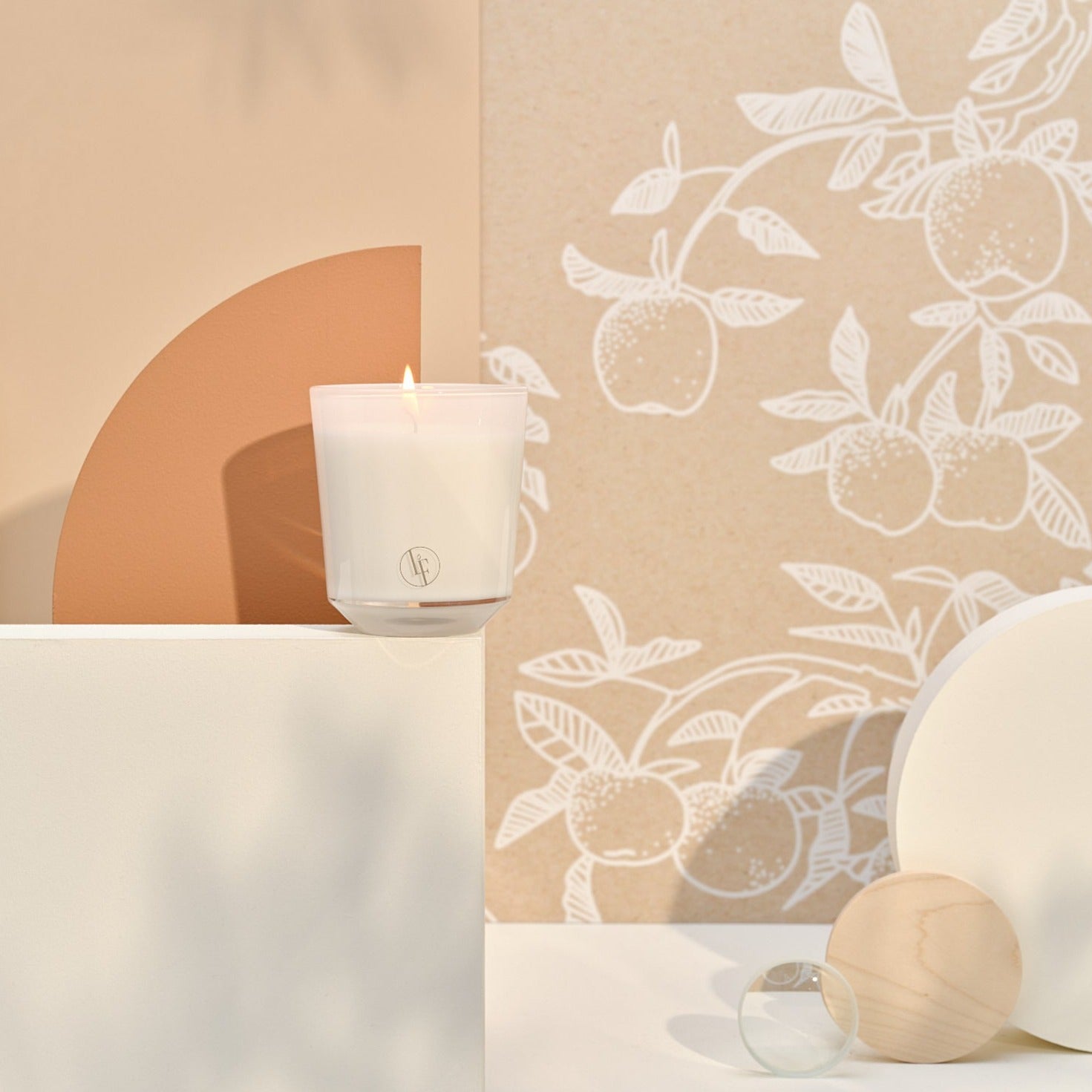 The Orchard Duftlys | Bourgie La Française – Rød mandarin, orangeblomst & cedertræ