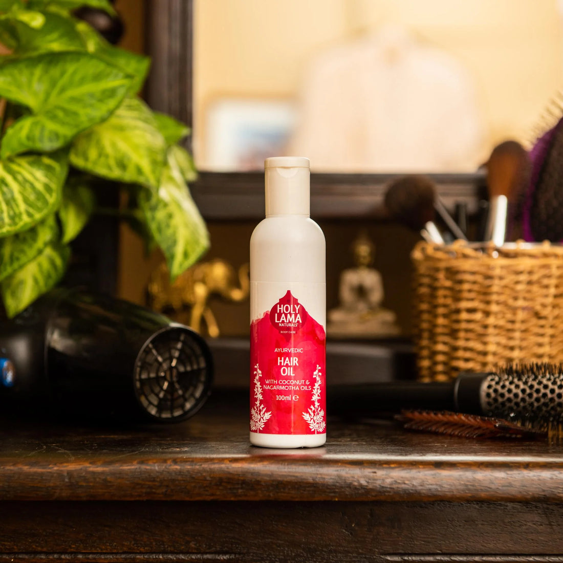 Holy lama hårolie med cedertræ, cypres & ventivert - Ayurvedisk kvalitet