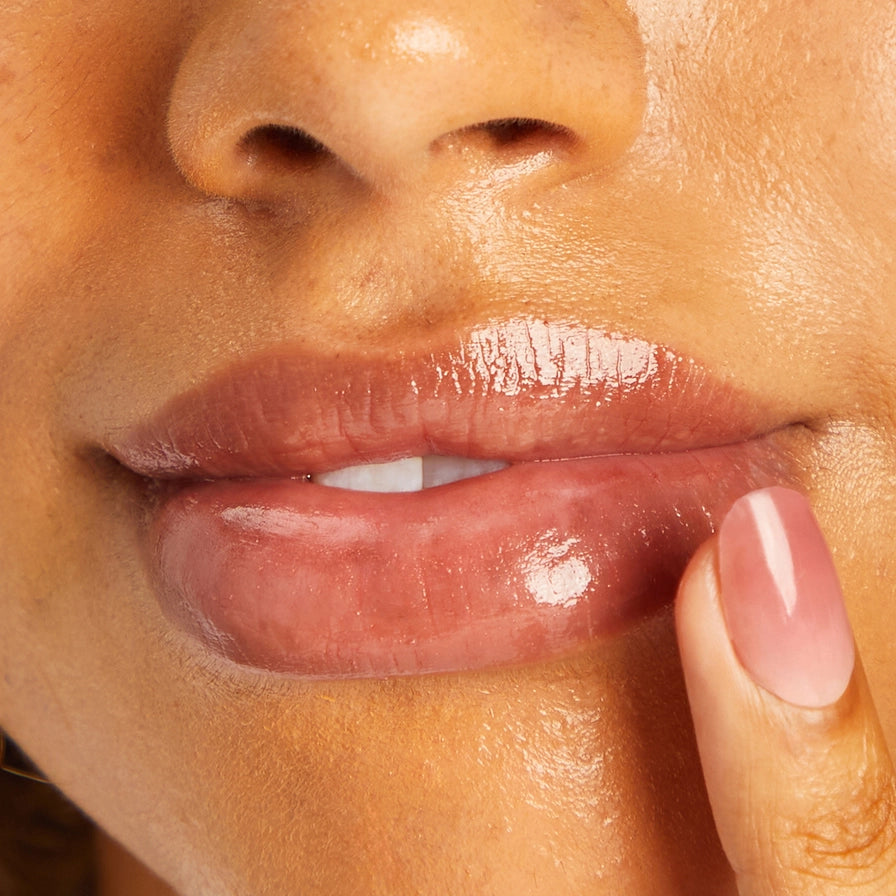 Frem hårvækst & fugt huden med KITSCH Castor Oil. 100 % økologisk koldpresset ricinusolie – vegansk, bæredygtig & naturlig pleje fra top til tå.