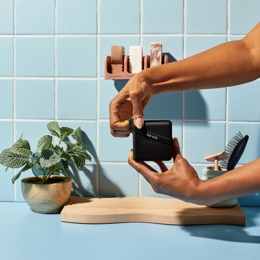 KITSCH Travelcase med 2 rum - opbevaring til shampoo & conditioner bars