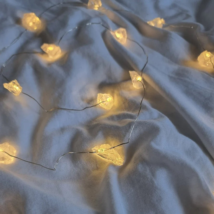 Lyskæde med Bjergkrystal | Empowerment, Clarity & Illumination