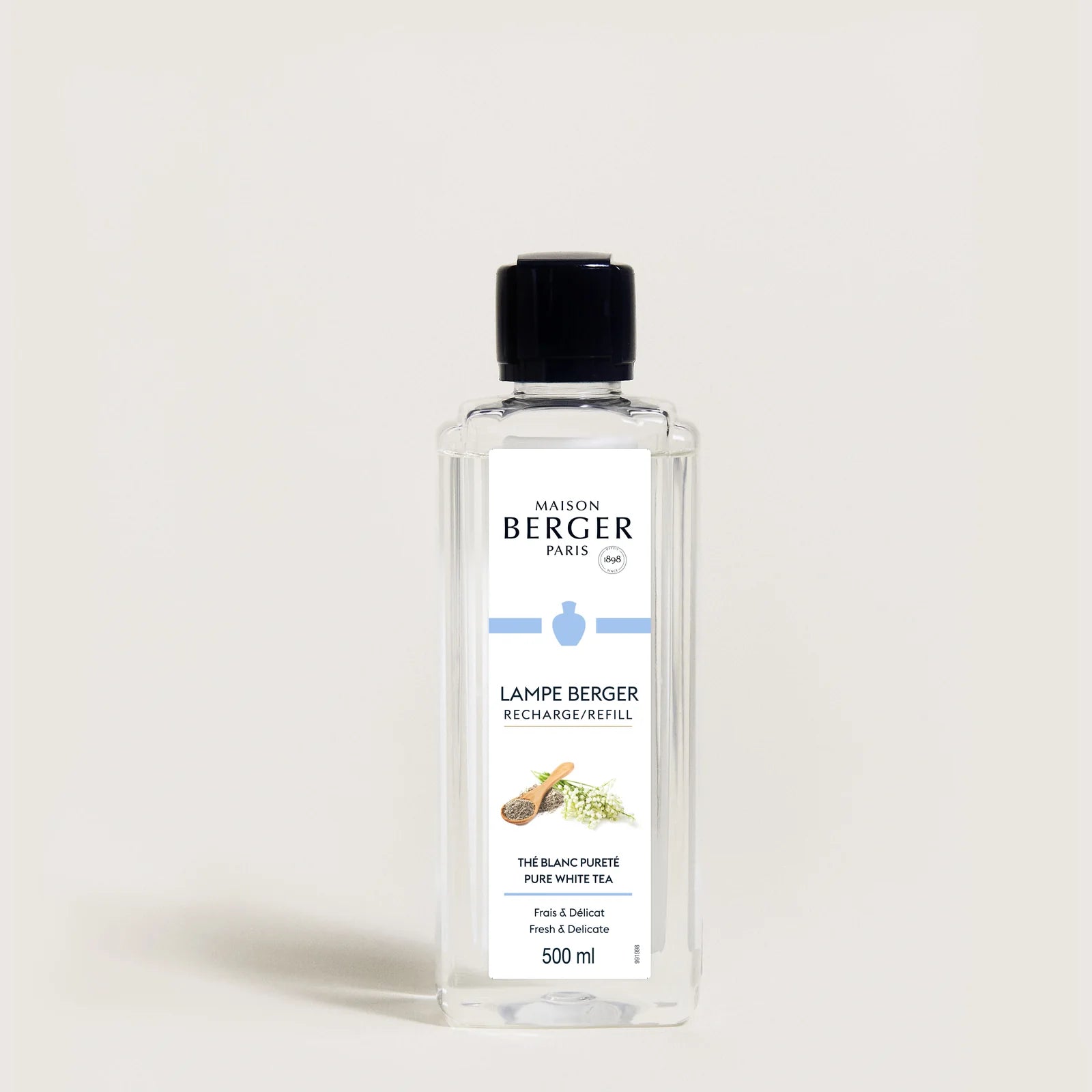 Pure White Tea fra Maison Berger – en subtil og sofistikeret duft, hvor hvid te og bløde blomster skaber en beroligende, ren atmosfære.