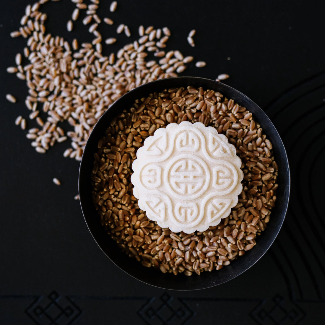 Parfumefri shampoo bar med Rice Water – giver styrke, balance og naturlig volume.