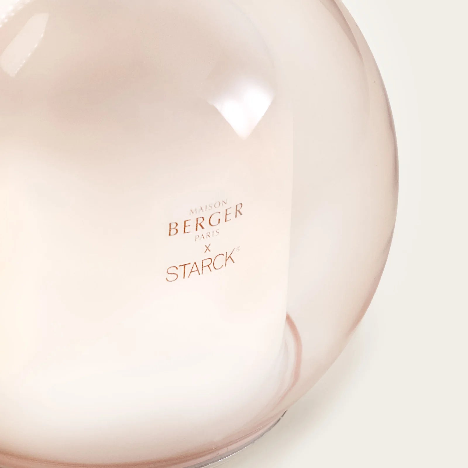Maison Berger Aroma Diffuser Philippe Starck | Komplet sæt med Peau de Soie