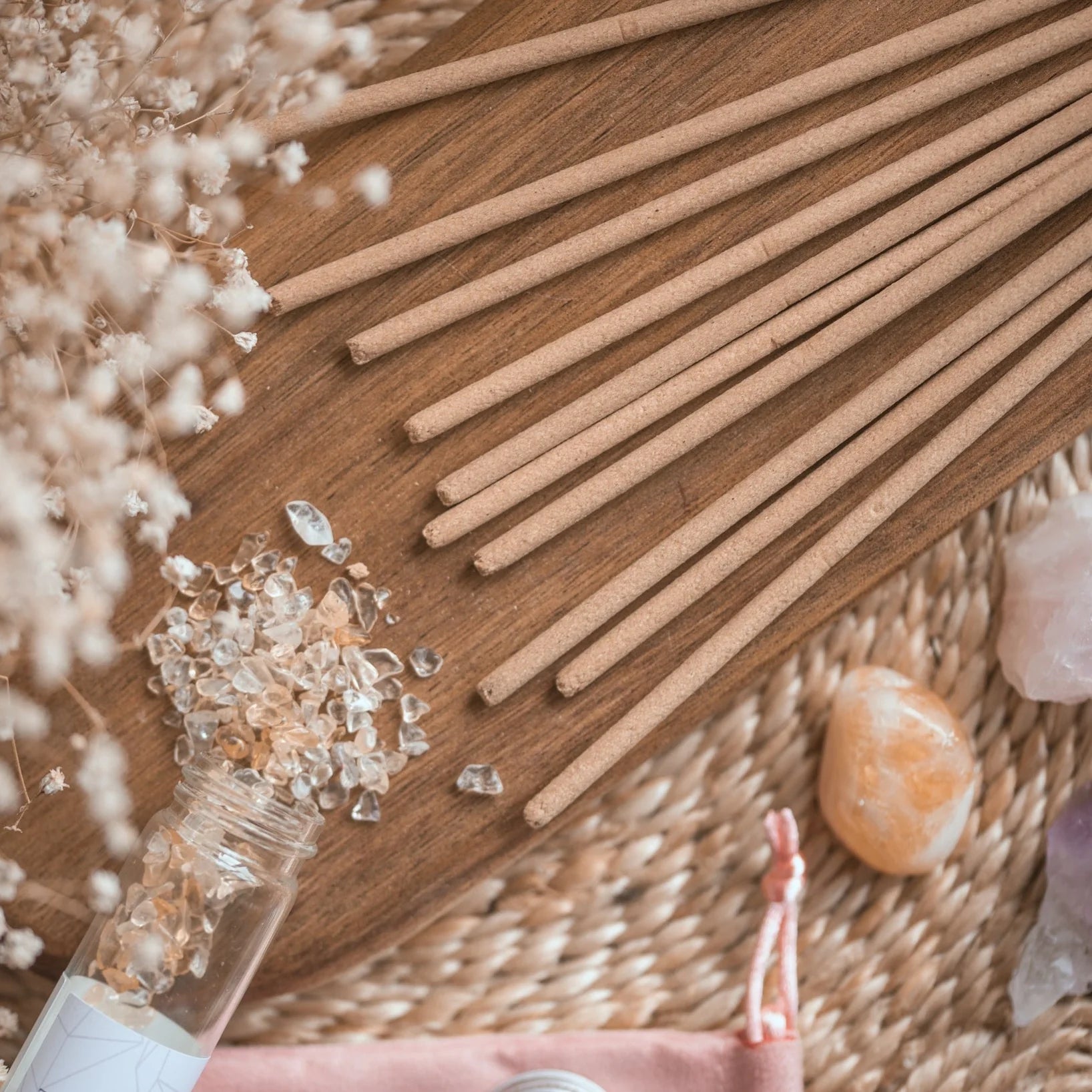 Røgelse med citrin krystalstøv & opkvikkende duft