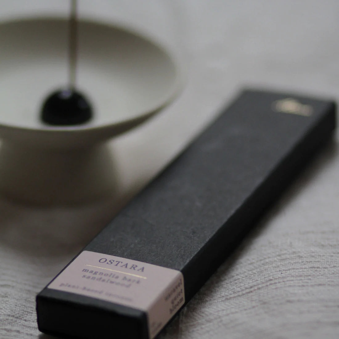 RØGELSE OSTARA - MAGNOLIA BARK & SANDELTRÆ - UME COLLECTION