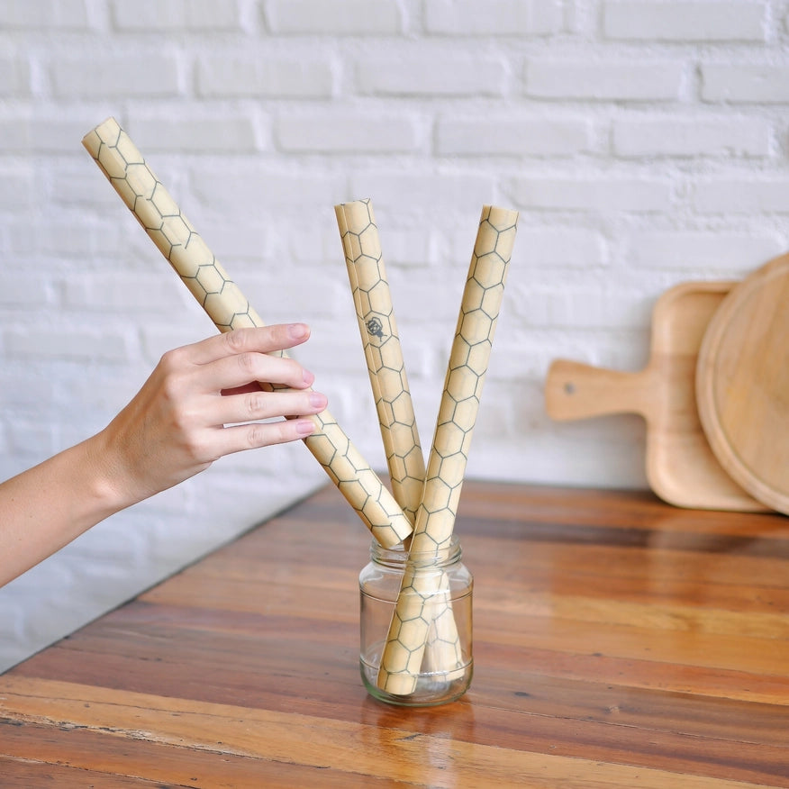 Skær selv til – stor bivoks wrap rulle i økologisk bomuld, perfekt til madopbevaring uden plastik.