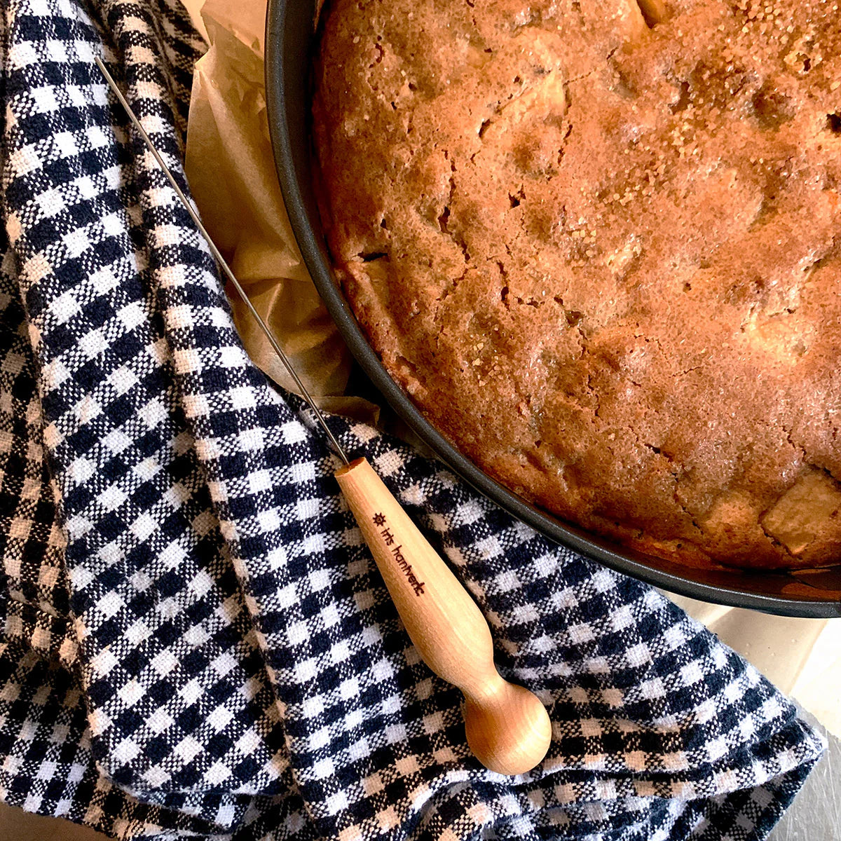 Iris Hantverk Kagetester | Håndlavet birketræ & rustfrit stål