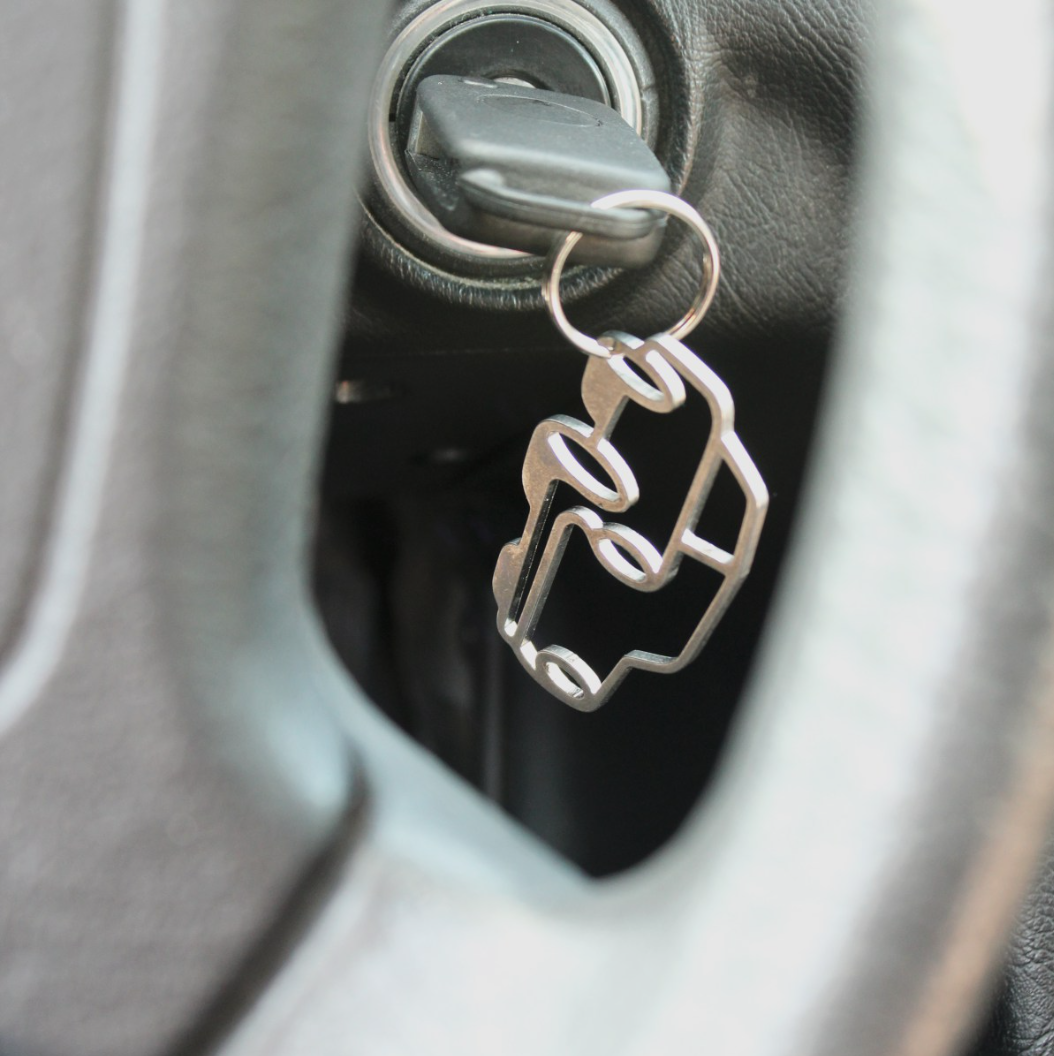 Nøglering m. Bil i Recycled metal - Mo Man Tai