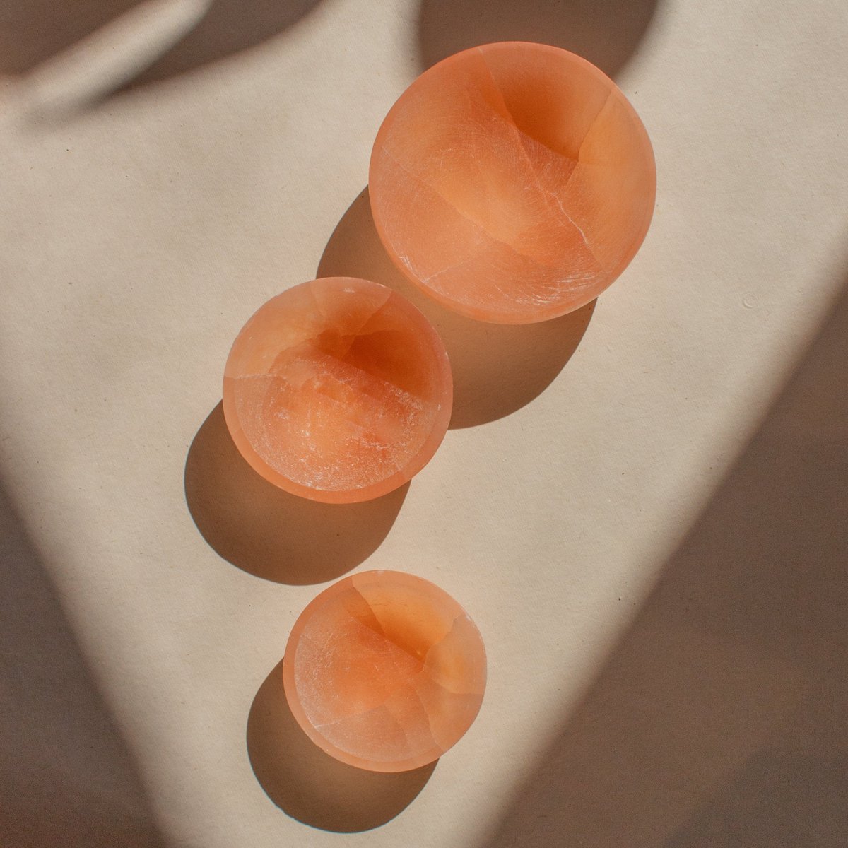 Selenit Skål, Rund - Pink Selenit krystal