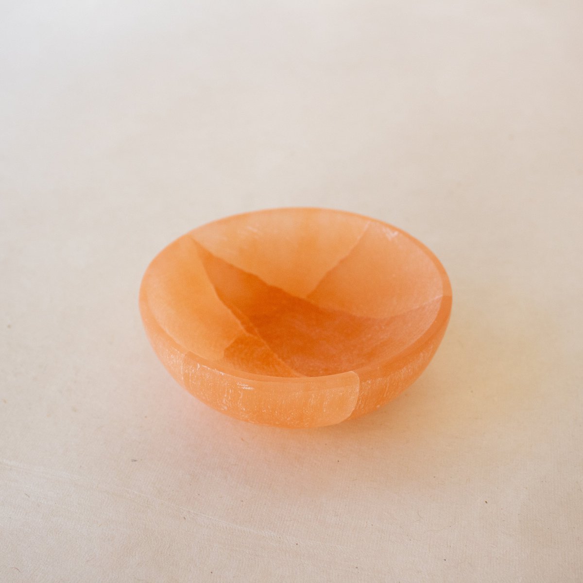 Selenit Skål, Rund - Pink Selenit krystal