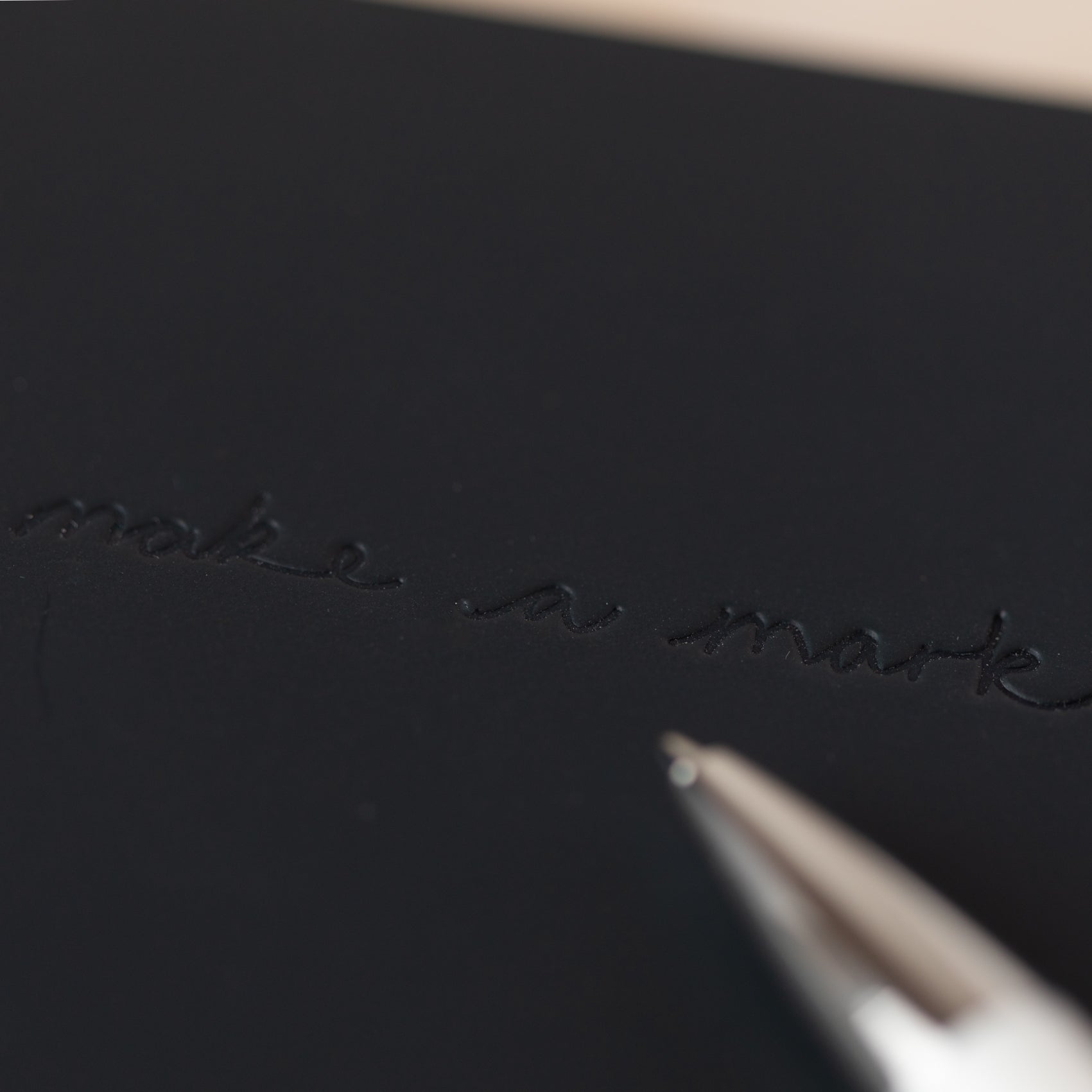 Vent for Change - Notesbog, Recycled læder - Koks Grå