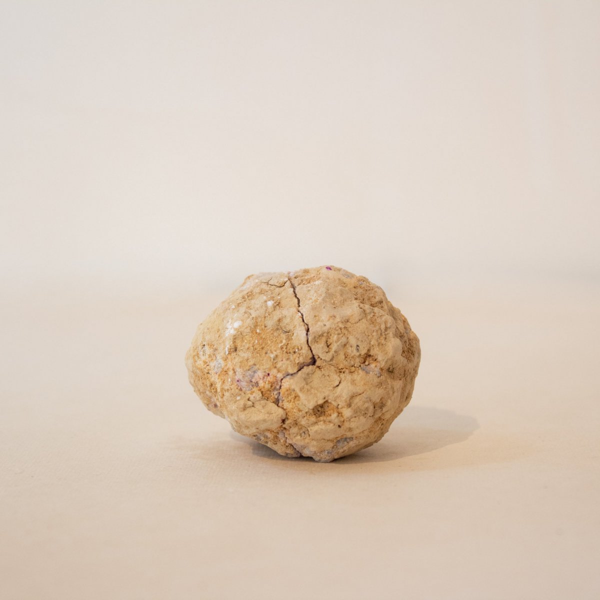 Krystal Geode m. Pink kvarts Klynger - 5-8 cm