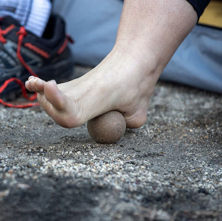 MASSAGEBOLDE I KORK - NATURLIG SMERTELINDRING &amp; MASSAGE | STUDIO BUUS