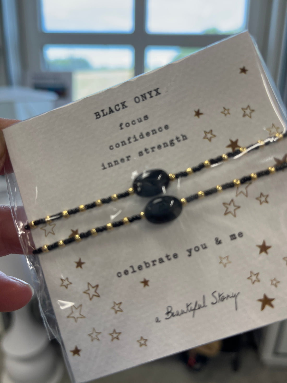 A Beautiful Story - Armbånd med Black Onyx & guldperler | Energi, beskyttelse & styrke