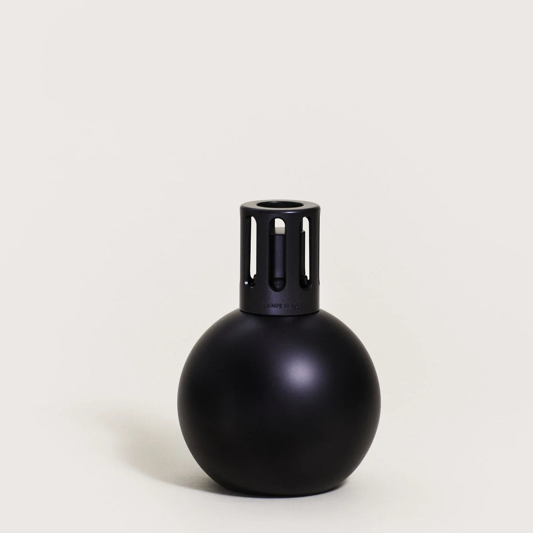 Maison Berger duftlampe Black Boule | Moderne luftrensning