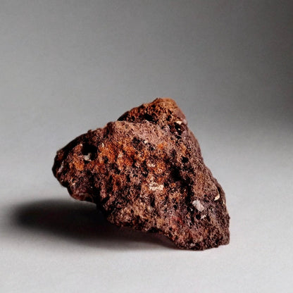 Et stille ritual i hverdagen – og en smuk, funktionel måde at tilføre naturlig duft til dit hjem.