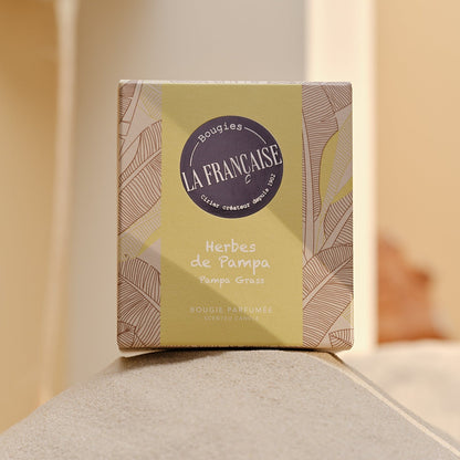 Duftlys med Pampa Grass, bergamot, patchouli og hvid te
