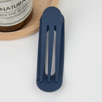 Flad mat hårklemme i recycled plast – smal Duckbill hårclip