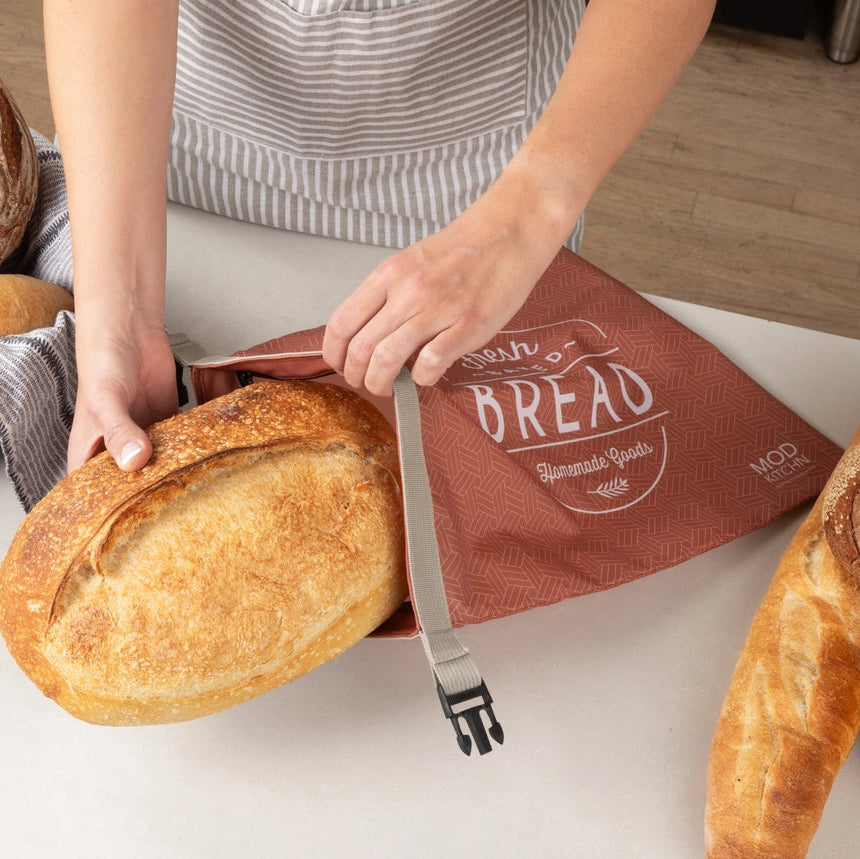 Genanvendelige brødposer i BPA-fri materialer holder brød frisk længere. Perfekt til surdejsbrød og bæredygtig opbevaring uden plastik.