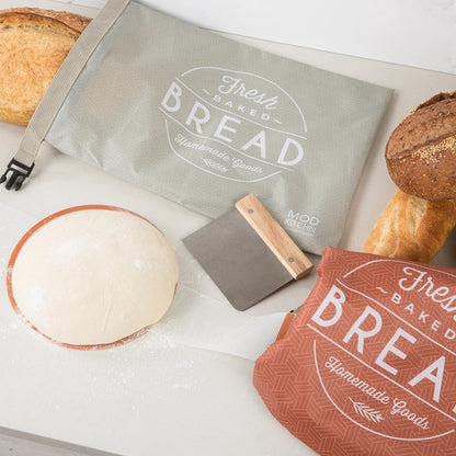 Genanvendelige brødposer i BPA-fri materialer holder brød frisk længere. Perfekt til surdejsbrød og bæredygtig opbevaring uden plastik.