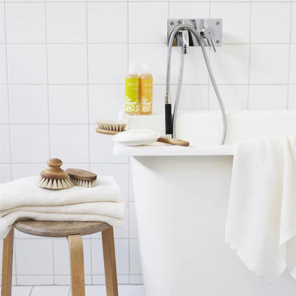 Iris Hantverk Bade- &amp; tørbørste | Håndlavet egetræ &amp; hestehår til glat, sund hud