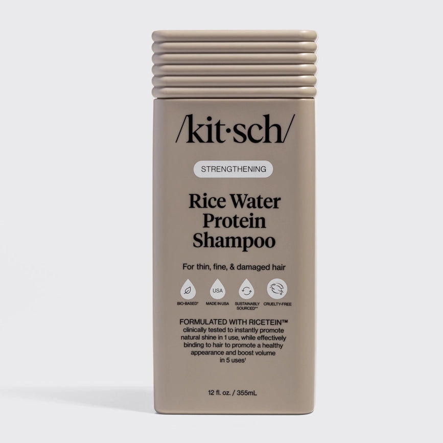 KITSCH Rice Water Shampoo styrker, reparerer og giver volumen til håret med risvand og naturlige proteiner. Fremmer hårvækst, reducerer hårbrud og giver glans.
