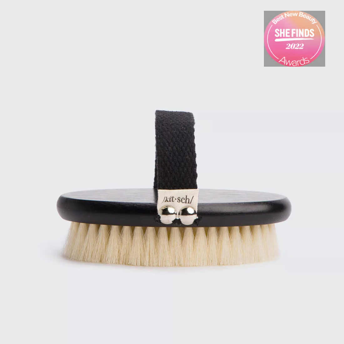 Oplev glat, strålende hud med KITSCH Body Dry Brush – vegansk tørbørste til eksfoliering, blodcirkulation og naturlig glød. Spa-kvalitet hjemme.