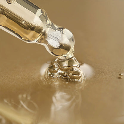 Frem hårvækst &amp; fugt huden med KITSCH Castor Oil. 100 % økologisk koldpresset ricinusolie – vegansk, bæredygtig &amp; naturlig pleje fra top til tå.