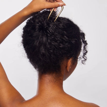 KITSCH Fransk Hårnål – elegant, holdbar og let at bruge. Perfekt til hurtige opsætninger i guld, sølv eller hematite.