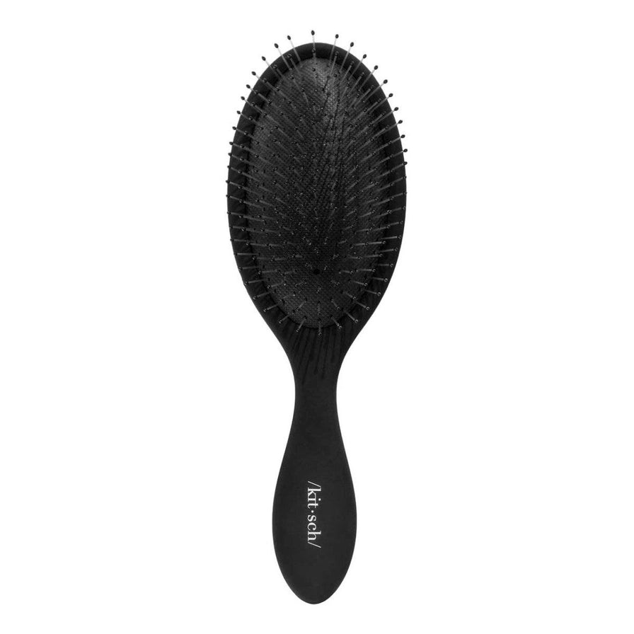 Skånsom og effektiv hårbørste til vådt og tørt hår. KITSCH Gentle Detangling Brush løsner filtre uden at skade håret – vegansk og Zero-Waste design.