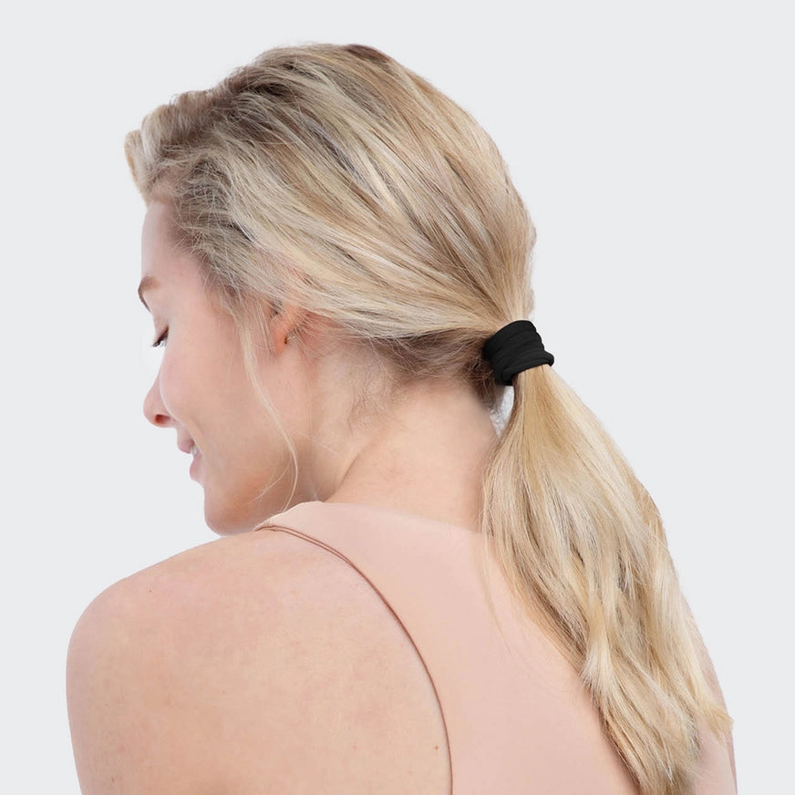 Sort genanvendt nylon hårelastik i emballage til hår accessories