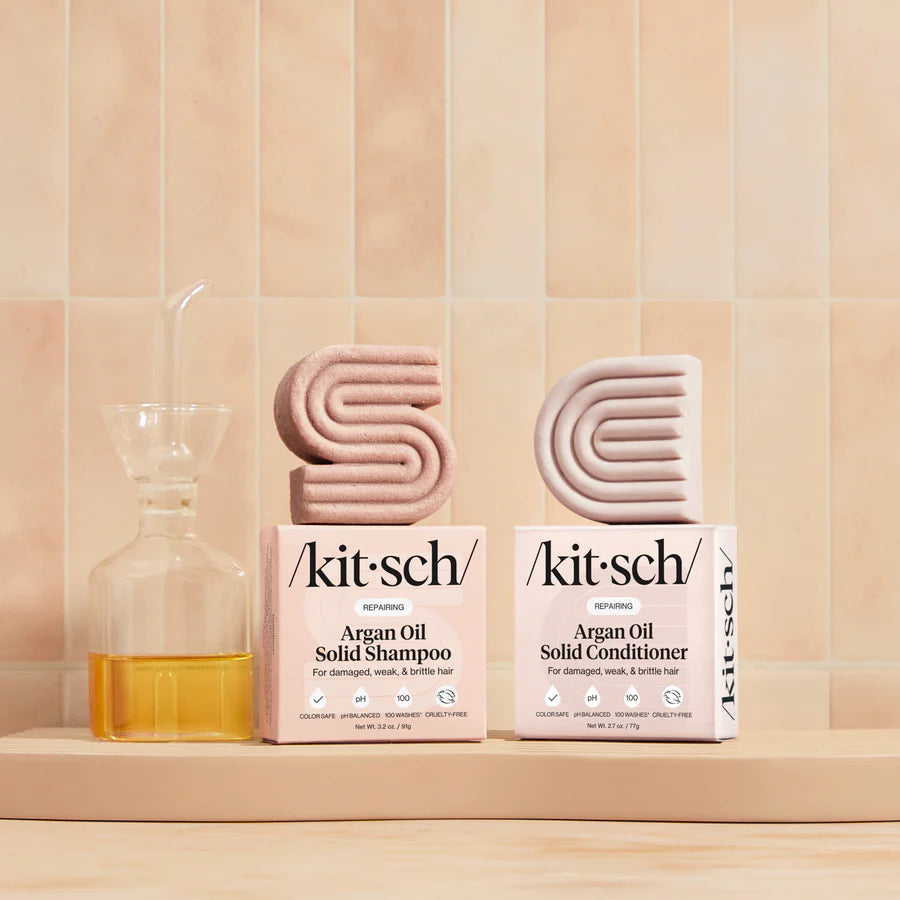 KITSCH Repairing Argan Oil Shampoo &amp; Conditioner – genopbyggende og fugtgivende hårplejesæt med argan olie og Everbond®. Styrker, beskytter og giver glans.