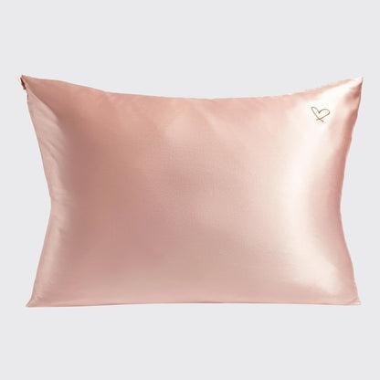 KITSCH Satin Gaveæske med pudebetræk, scrunchie og øjenmaske – alt du behøver til skønhedssøvn. Beskytter hår og hud, reducerer friktion og giver bedre søvn.