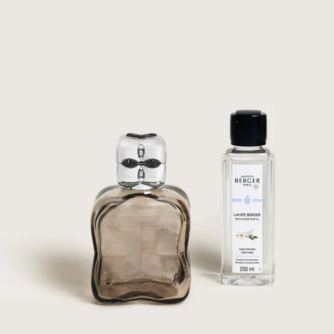 Cosy Brown Morron duftlampe fra Maison Berger Paris – organisk design i varme brune toner, der renser luften og indhyller hjemmet i den blide og trygge Cosy Musk duft