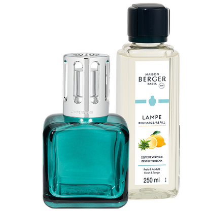 Green Ice Cube duftlampe fra Maison Berger Paris – elegant blågrønt design kombineret med den friske citrusduft Zest of Verbena og effektiv luftrensning