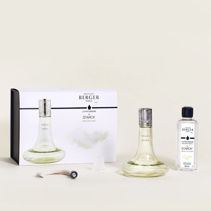 Maison Berger Paris x Philippe Starck Peau d’Ailleurs duftlampe – et ikonisk katalytisk duftlampe-sæt, hvor avantgardistisk design, effektiv luftrensning og en mystisk, mineralsk duft skaber en sanselig rejse ud over det velkendte
