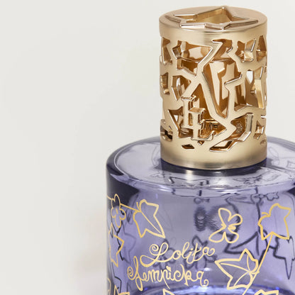 Maison Berger Paris Purple Lolita Lempicka – et eksklusivt startsæt, hvor lilla glas, gyldne detaljer og den ikoniske signaturduft skaber en sensuel og poetisk stemning i hjemmet