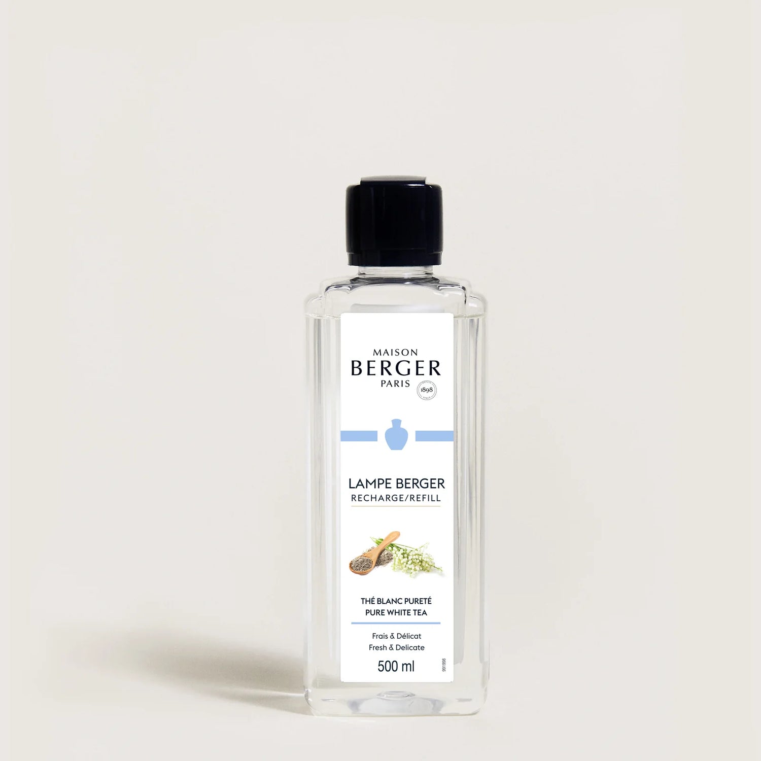 Pure White Tea fra Maison Berger – en subtil og sofistikeret duft, hvor hvid te og bløde blomster skaber en beroligende, ren atmosfære.