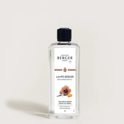 Velvet of Orient fra Maison Berger – en dyb og forførende duft, hvor krydderier, blomster og varme noter skaber en eksklusiv og stemningsfuld atmosfære.