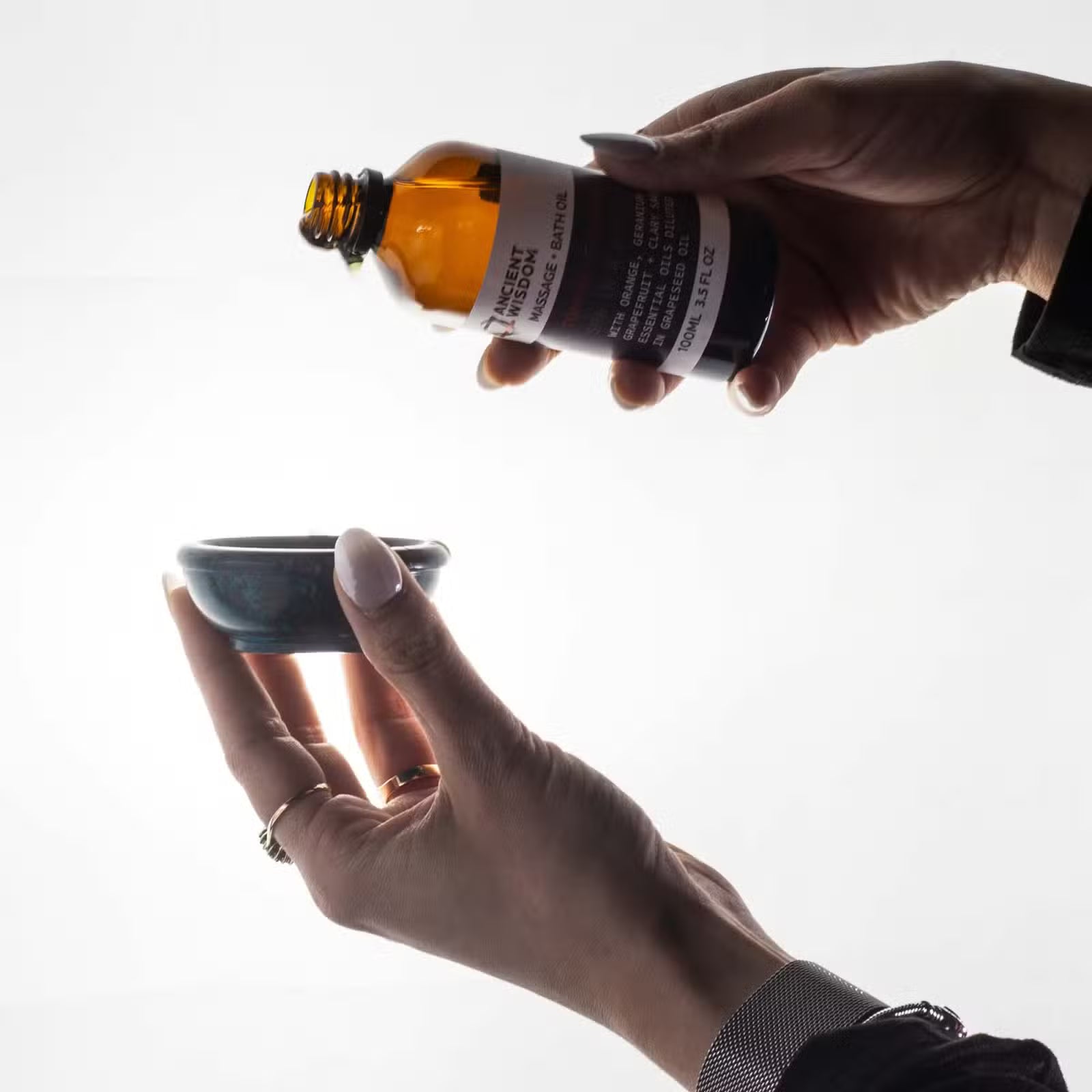 Massageolie med æteriske olier | Flere varianter