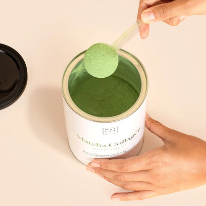 Et grønt skønheds- og energiritual med matcha, kollagen og mineraler – til daglig velvære indefra.