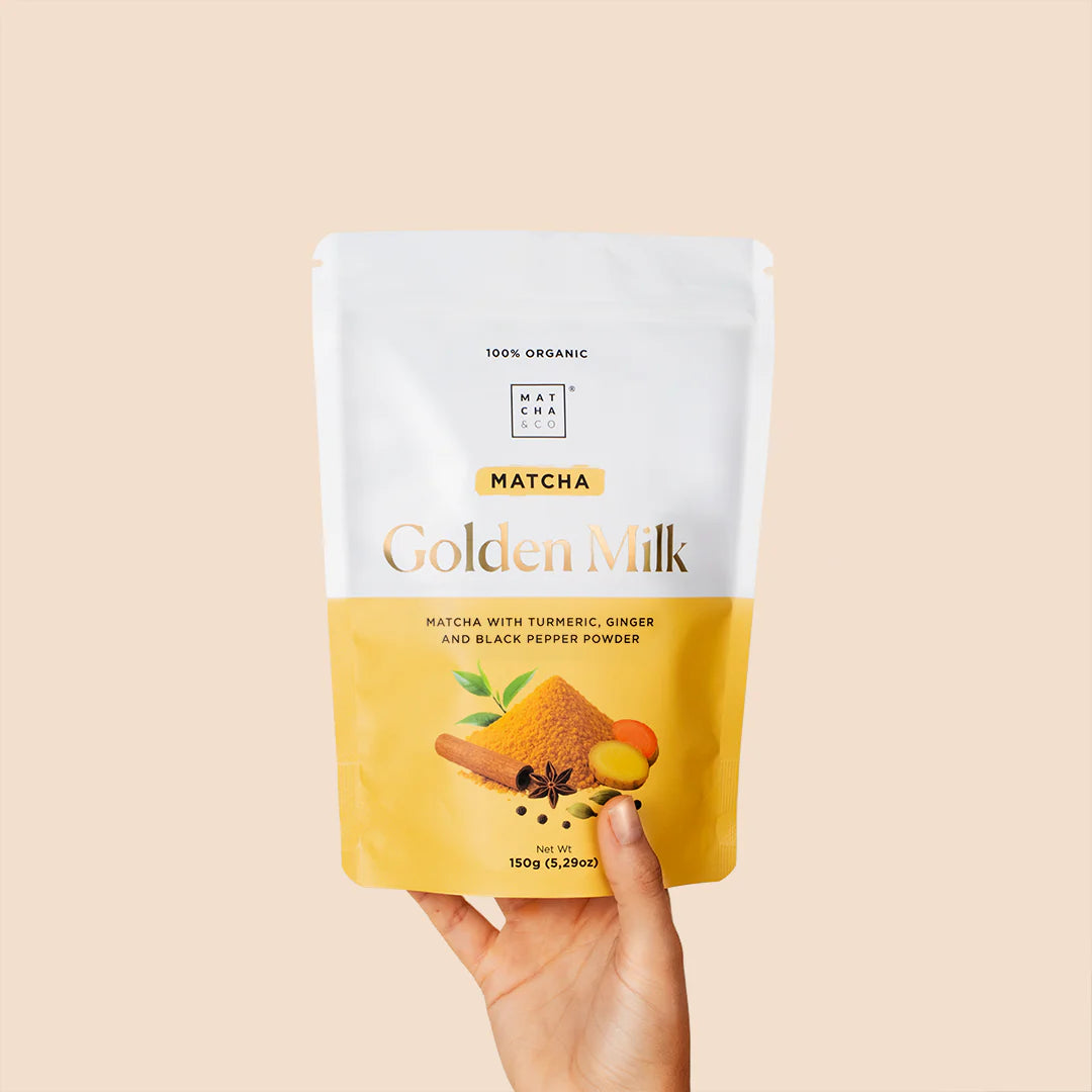 Beroligende, styrkende og fuld af varme krydderier – Golden Milk med ekstra matcha for naturlig energi.