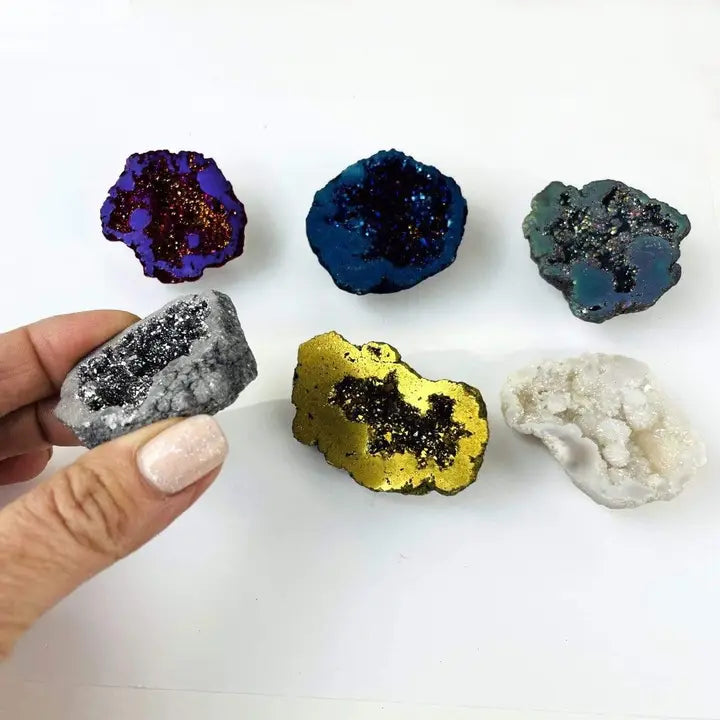 Farvede krystal geode - Pink kvarts, Pink aura kvarts &amp; Purple kvarts
