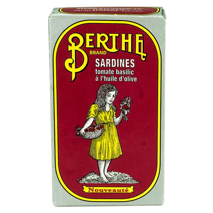 Berthe portugisiske sardiner i tre varianter – olivenolie, spicy piri-piri med pickles og tomatsauce med basilikum.