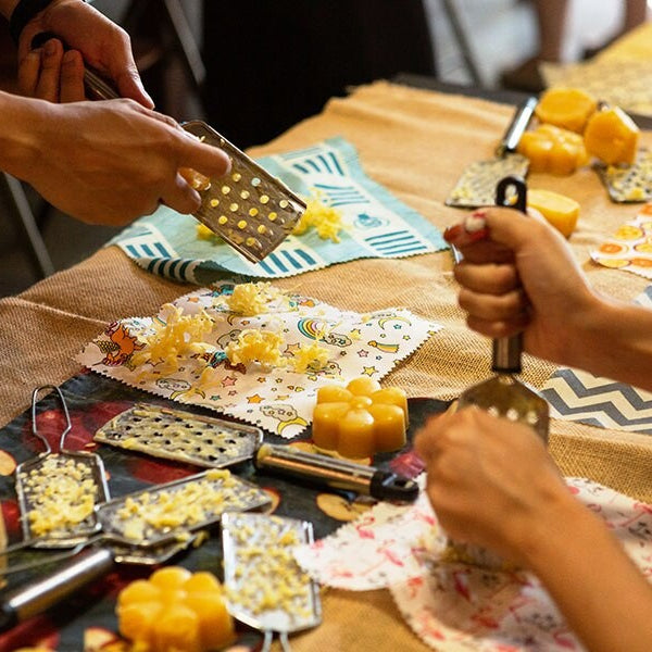 Lav dine egne bivoks wraps med SuperBee – et kreativt, bæredygtigt og plastikfrit DIY-projekt, der forener hygge, håndværk og omtanke for naturen.