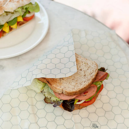 Plastikfri og bæredygtig bivoks wrap – ideel til sandwiches, frugt, skåle og madopbevaring.